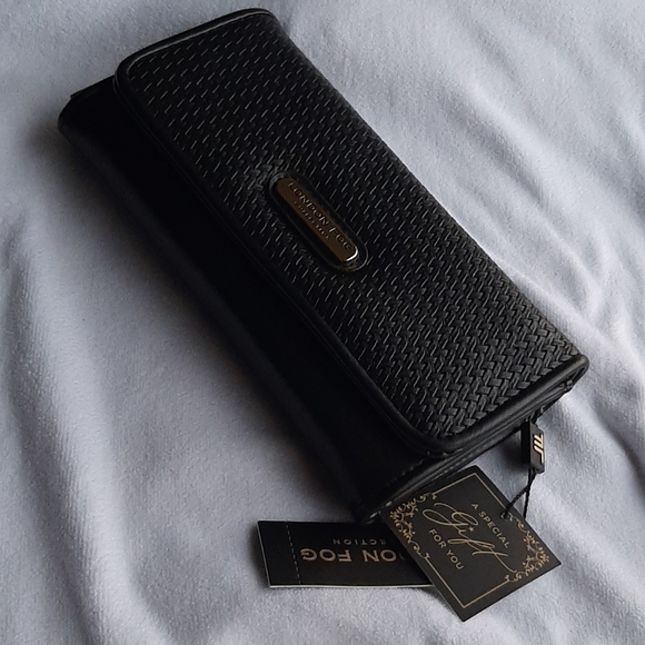 New London Fog Collection Wallet - Picture 8 of 15